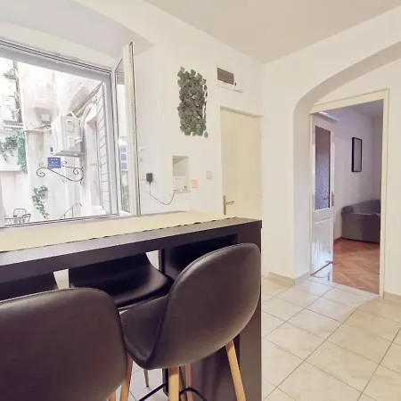 Apartamento One Bedroom In The Old Town