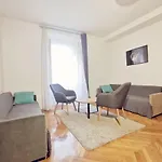 One Bedroom In The Old Town Split
